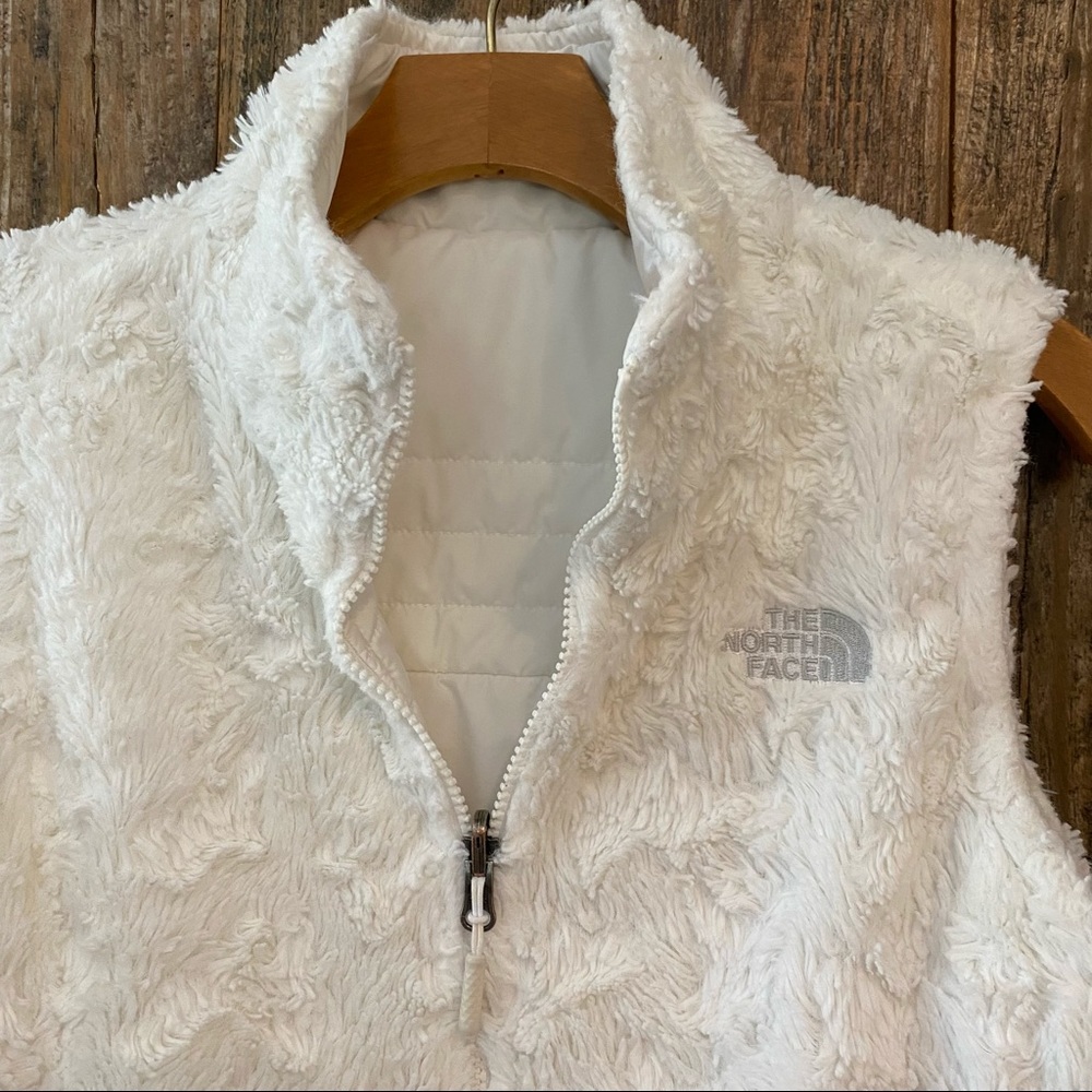 The North Face White Mossbud Swirl Reversible Vest